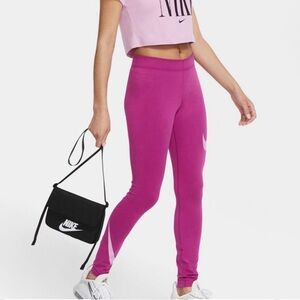 Nike Sportswear Revel Crossbody Bag. No tags